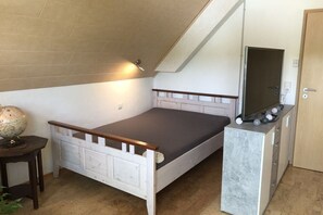 1 sovrum, strykjärn/strykbräda, internet och sängkläder