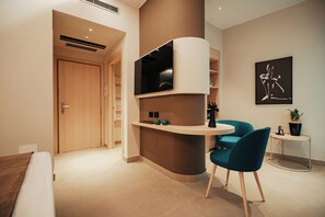 ملاءات من القطن المصري وأغطية فراش متميزة وألحفة محشوة بالريش