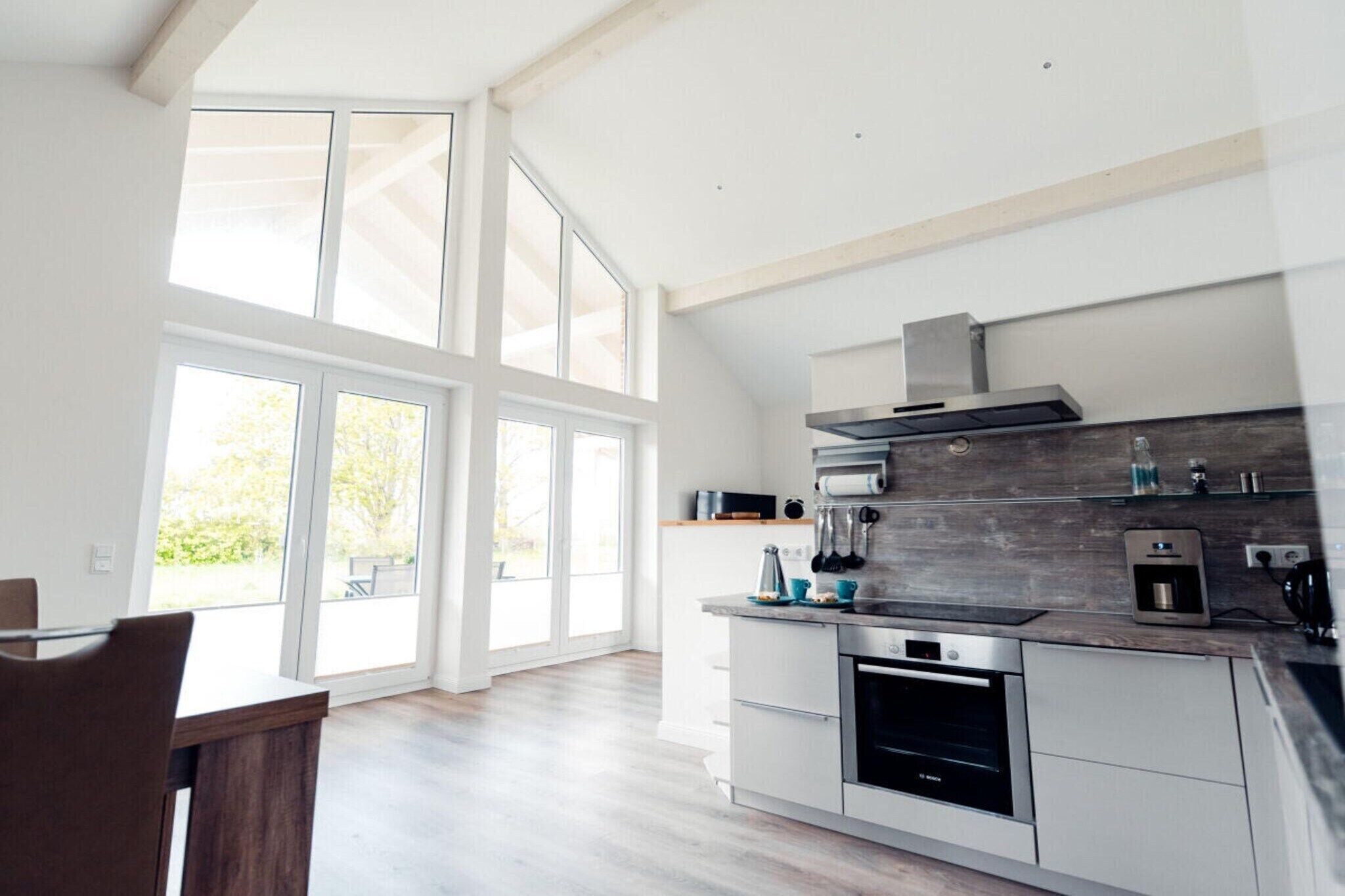 Four, plaque de cuisson, lave-vaisselle, cafetière/bouilloire