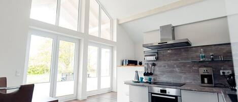 Oven, stovetop, dishwasher, coffee/tea maker