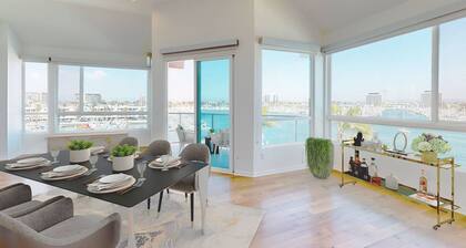 Luxury Space In the Marina