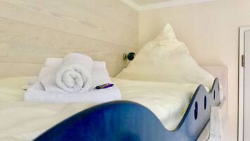 2 Schlafzimmer, Bügeleisen/Bügelbrett, kostenloses WLAN