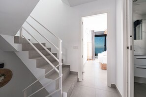 3 chambres, fer et planche à repasser, accès au Wi-Fi (inclus)
