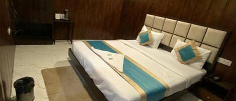 Double Room | Soundproofing, free WiFi