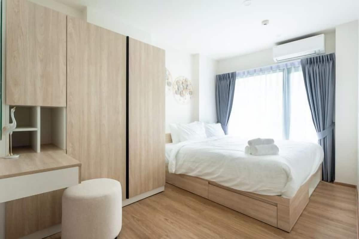 2 bedrooms, in-room safe, blackout drapes, soundproofing