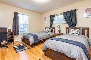 3 chambres, bureau, fer et planche à repasser, Wi-Fi