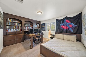 6 عدّة غرف نوم ومكتب ومكواة/لوح كي وواي فاي مجانًا