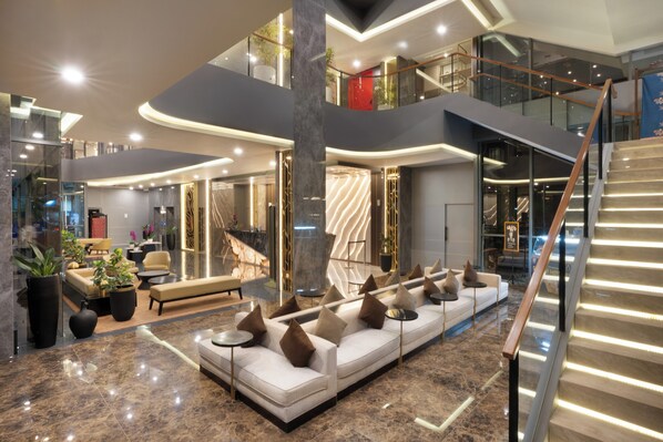 Lobby sitting area - 1O1 STYLE Yogyakarta Malioboro (Yogyakarta)