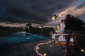 Piscina a l'aire lliure 