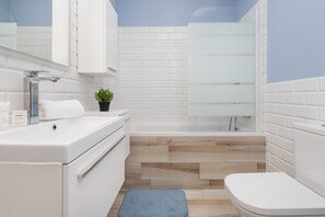 Towels - Beautiful Studio With Balcony by Renters (Gdansk)