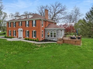 Exterior - Welcome to Stillmeadow Farm, a grand Georgian-style home nestled on 135 acres in Frankfort, KY (Frankfort)