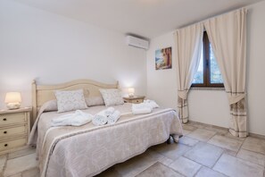 2 bedrooms, iron/ironing board, free WiFi, bed sheets - Villa Barastula, Confort e Relax Immersi Nella Natura (orosei)