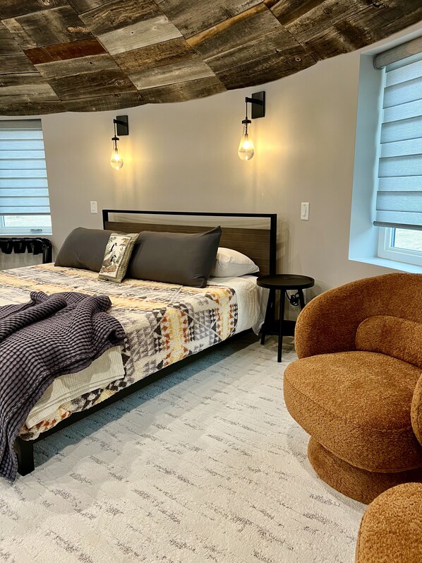 Schreibtisch, kostenloses WLAN, Bettwäsche