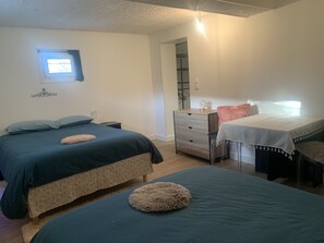 3 bedrooms, WiFi, bed sheets