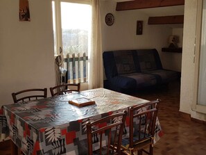 TV - Cozy 1BR Apartment with Large Terrace, Parking Near Beach, Pets Allowed (Cap d'Agde)