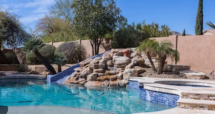 Desert Paradise, Pool, Spa, Pickleball, Putt Green