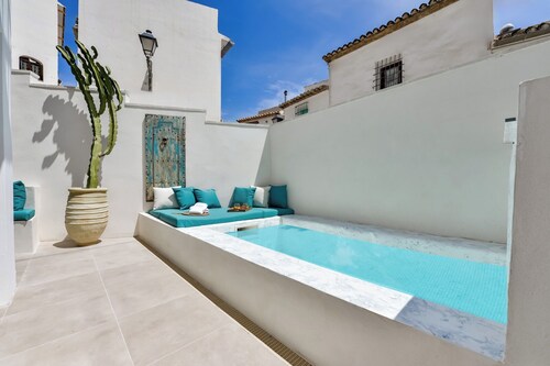 Habitación con Balcón en Hostal con Piscina Casco Antiguo Altea - Solo Adultos