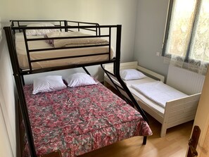 2 bedrooms, free WiFi
