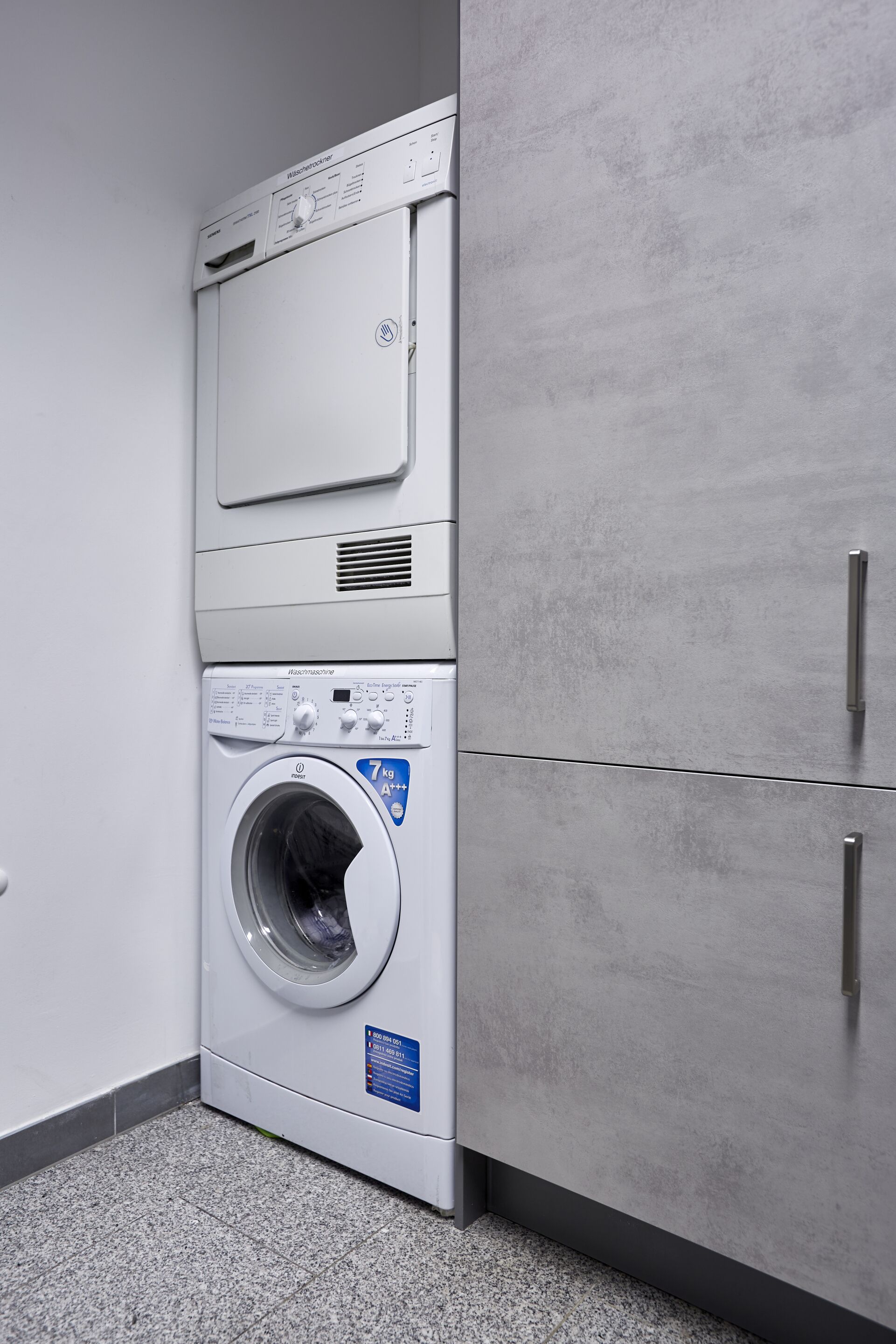 Photo - Harbour Apartments