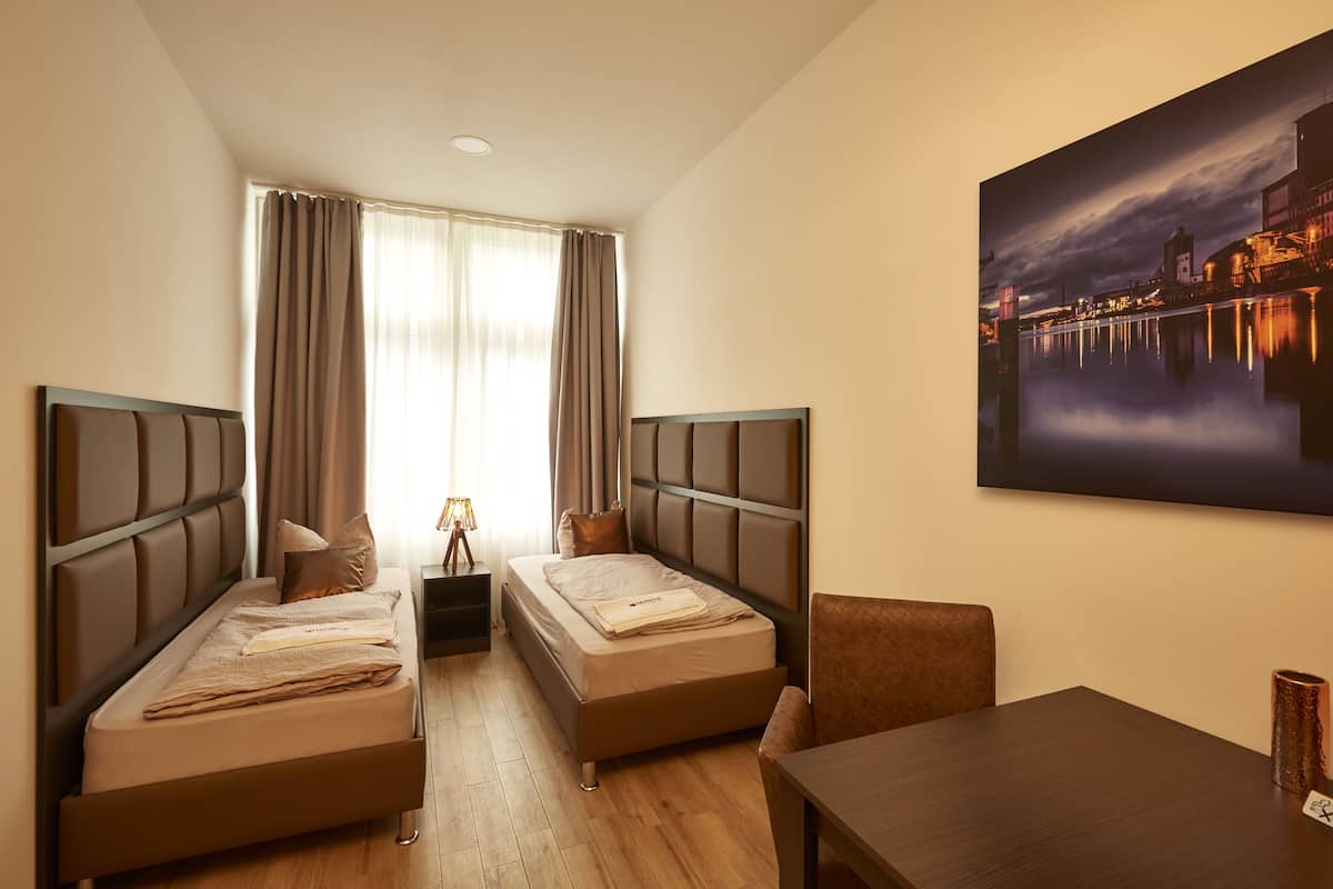 Comfort Double Room, Accessible, Shared Bathroom | Blackout drapes, iron/ironing board (on request), WiFi (free)