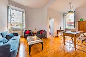 Smart-tv och böcker