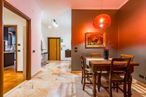 Dining - Alle Mura Aurelie Apartment (Roma)