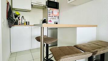 Microwave, oven, stovetop