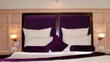 Deluxe Double Room | Soundproofing, iron/ironing board, free WiFi