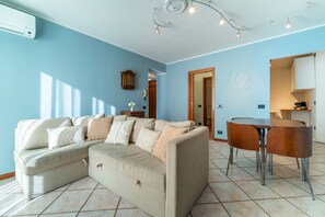 Apartment | 1 bedroom - Lakefront Retreat - Celeste (Bellagio)