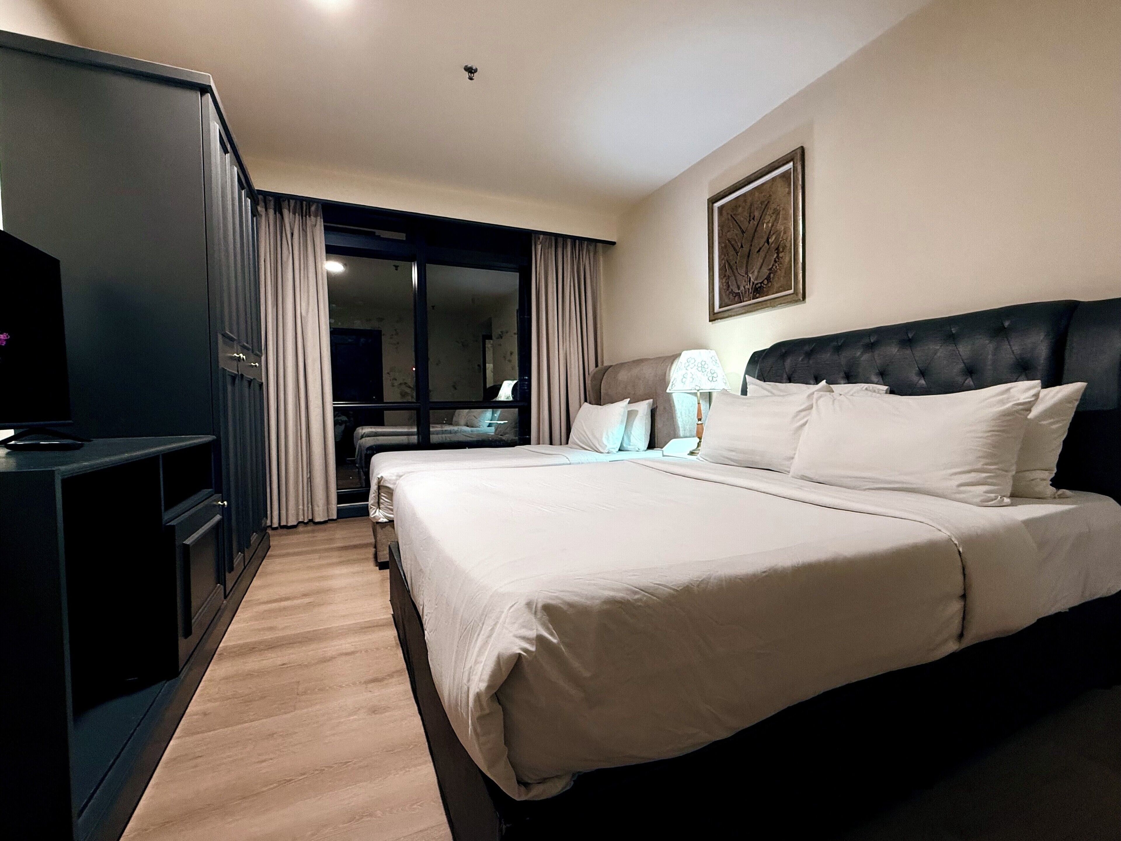 Apartamento familiar | Escritorio, sistema de insonorización, tabla de planchar con plancha