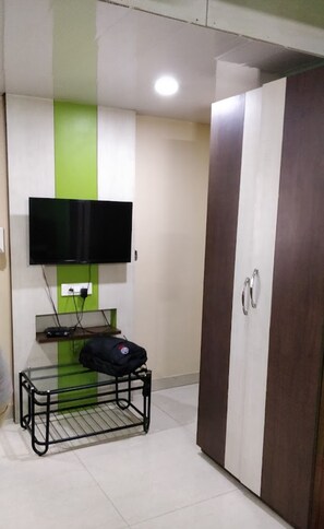 Room amenity - Hotel Golden Inn (Jalpaiguri)