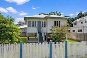 Exterior - West End Gem Near Attractions (West End)