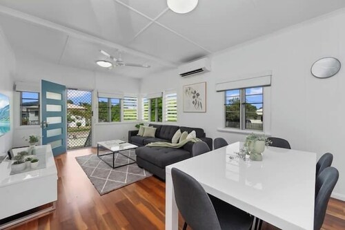 West End Gem Near Attractions