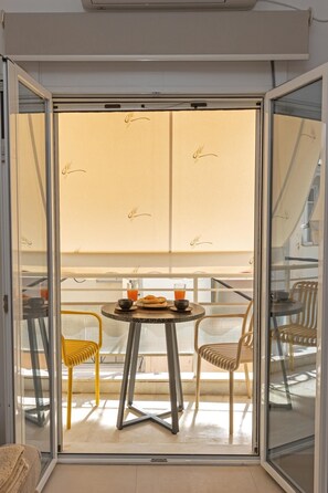 1 bedroom, Internet - Urban Apartment in Egaleo (Aigaleo)