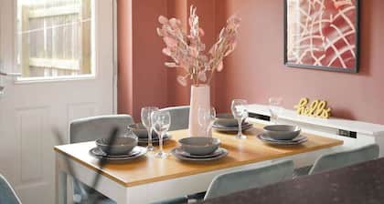 Well-Located 3-Bed | Easy Access to Teesside & A19