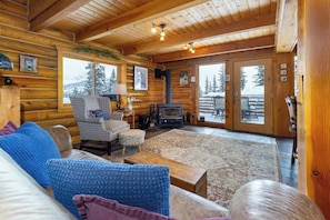 TV, fireplace, offices