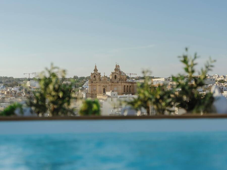 Rooftop pool