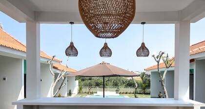 Moon Bali Guesthouse Canggu