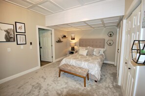 3 bedrooms, desk, iron/ironing board, free WiFi - Jessamine Cottage, Chesnut Hill (Highlands)