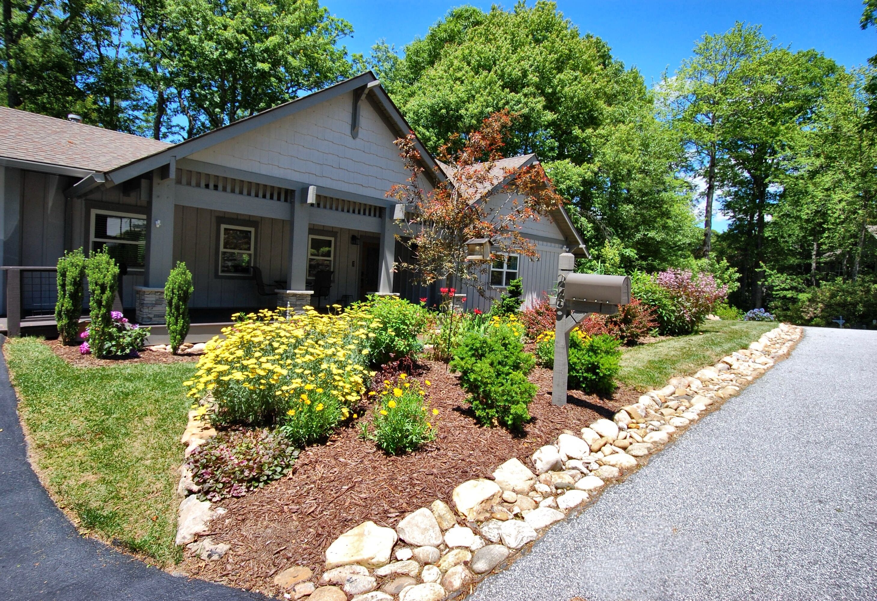 Jessamine Cottage, Chesnut Hill
