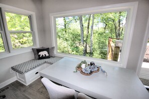 Interior - Jessamine Cottage, Chesnut Hill (Highlands)