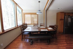 Dining - Nature's Gem - Nicely updated home | COH1261 (South Lake Tahoe)