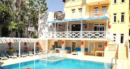 Room in Apartment - Beautiful 3 bed Holiday Home In Resort Centre