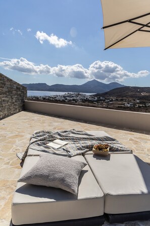 King Suite with Sea View | Terrace/patio