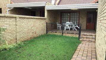 House, 2 Bedrooms, Balcony | Property entrance