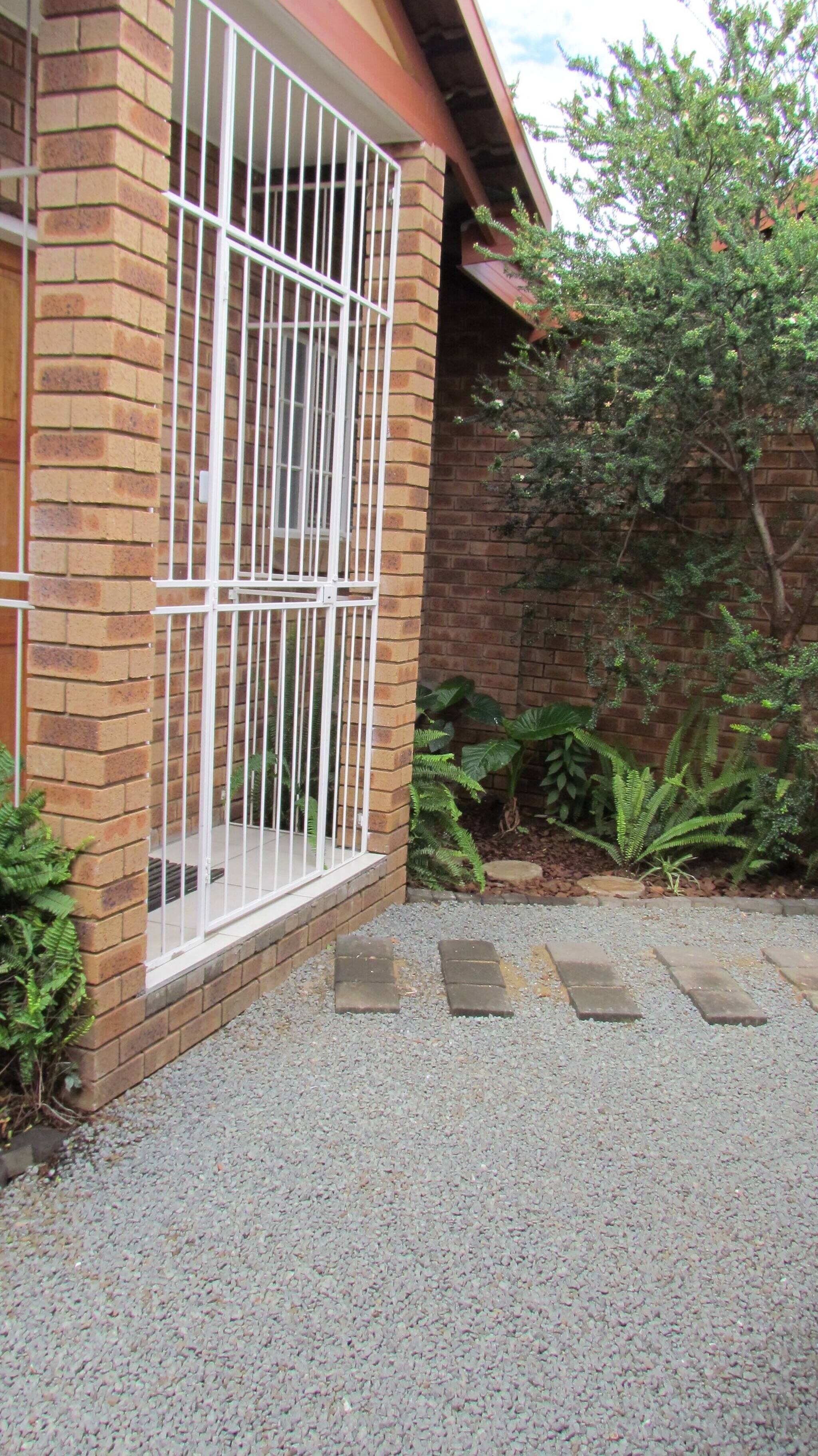House, 2 Bedrooms, Patio | Property entrance