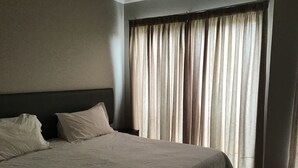House, 2 Bedrooms, Balcony - Furnished Apartment Long Or Short Bloemfontein (Bloemfontein)
