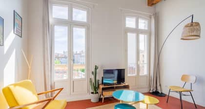 Vue Azure - 3 ch, Plein Centre, Climatisé, Balcon