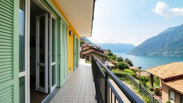 Apartamento, vistas al lago | Terraza o patio