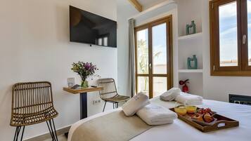 1 slaapkamer, een kluis op de kamer, een strijkplank/strijkijzer